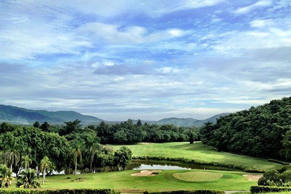 Waterford Valley Chiangrai Golf Club and Resort