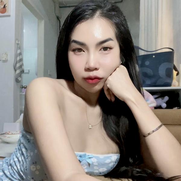 ศุภรนันท์ (สติ๊ก)