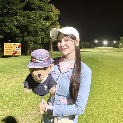 อั้ม (อั้ม)