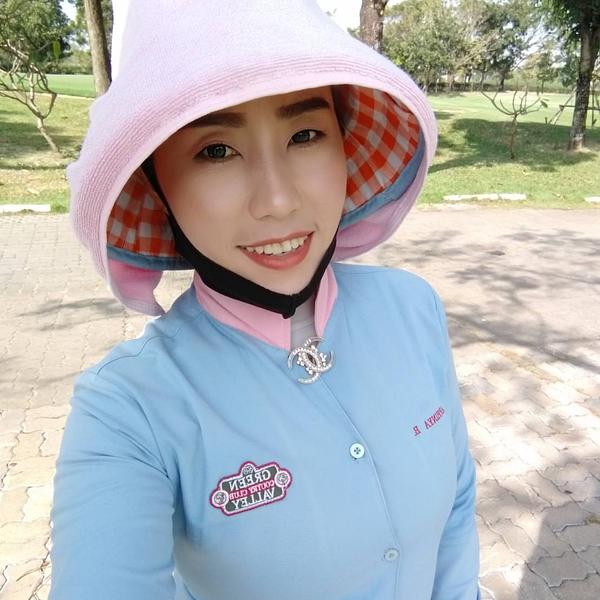 หอม (หอม)